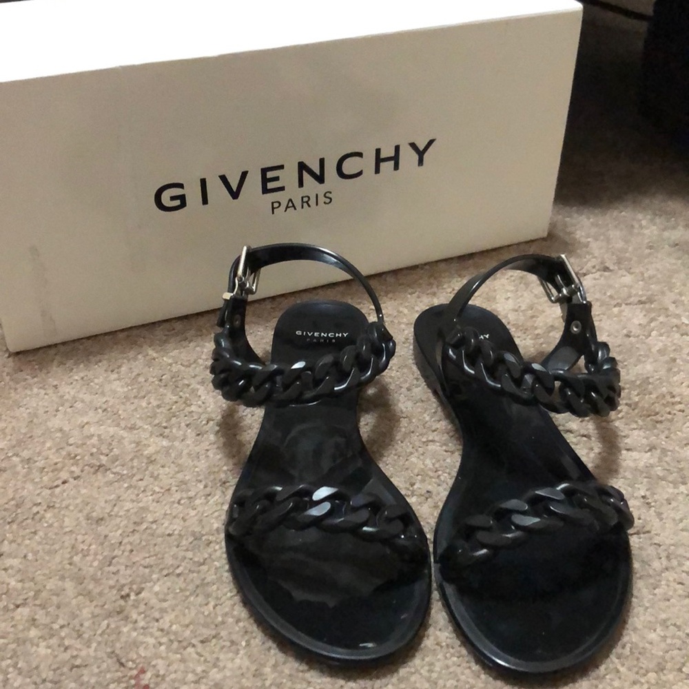 Size 36 givenchy gel chain sandal